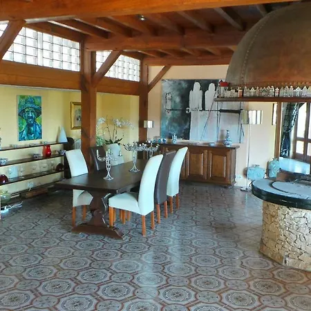 Luxury Family In The Heart Of Gascony. Large Pool & Gorgeous View *