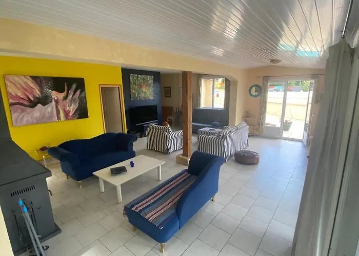 Luxury Family In The Heart Of Gascony. Large Pool & Gorgeous View * Tourdun