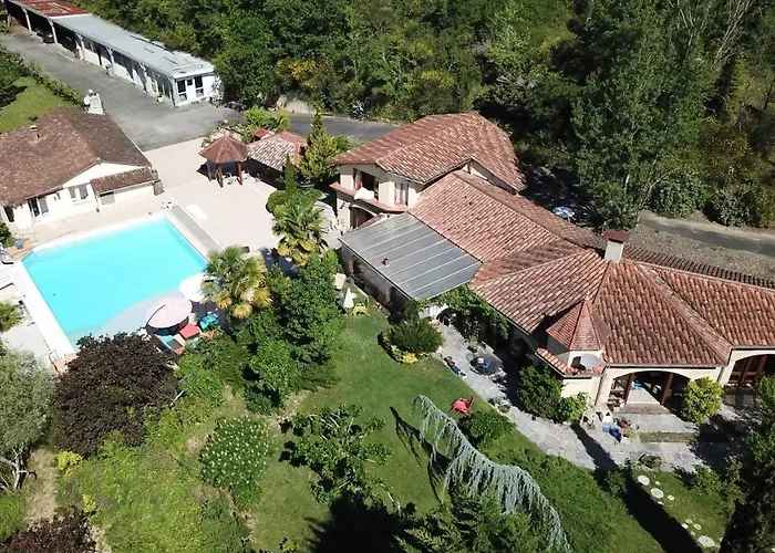 Luxury Family In The Heart Of Gascony. Large Pool & Gorgeous View Villa *